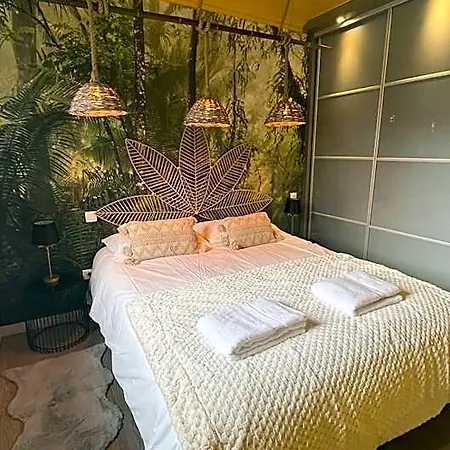 Luxe Copacabana Baignoire / Paris Orly 4*