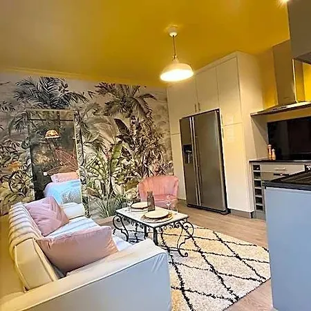 Hotel Luxe Copacabana Baignoire / Paris Orly